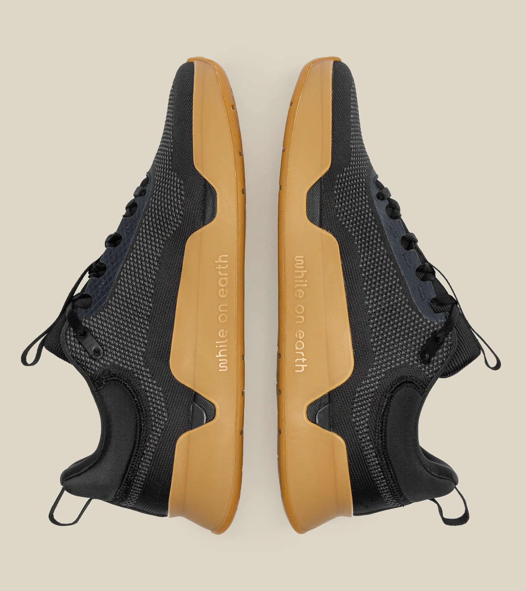 move trainer Black / Gum